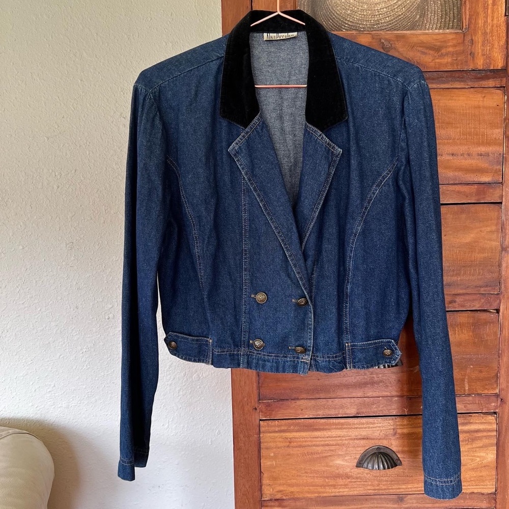 80s denim double breasted jacket 
Slightly cropped 
Velvet collar